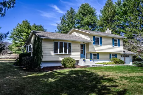126 Craig Ln, Dover, NY 12522