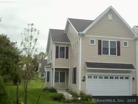 3 Harlow Dr #3, Newington, CT 06111