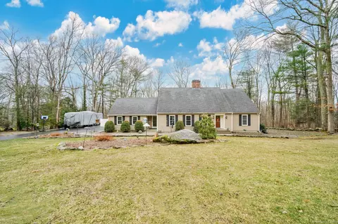 118 Beech Mountain Rd, Mansfield, CT 06250