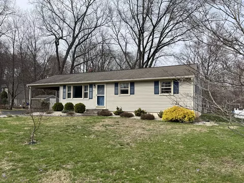 42 Fritz Pl, Wallingford, CT 06492