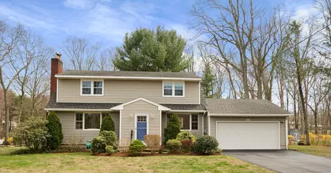 145 Stepstone Hill Rd, Guilford, CT 06437