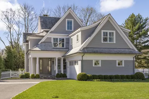 14 Crystal St, New Canaan, CT 06840