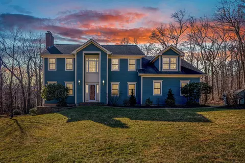 975 Still Hill Rd, Hamden, CT 06518