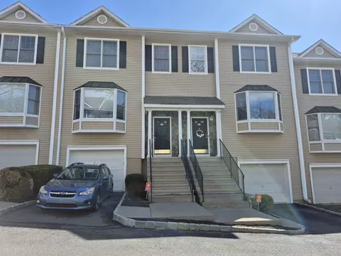 15 Scuppo Rd #1602, Danbury, CT 06811