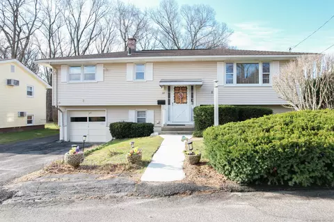 22 Rosario Dr, Waterbury, CT 06708