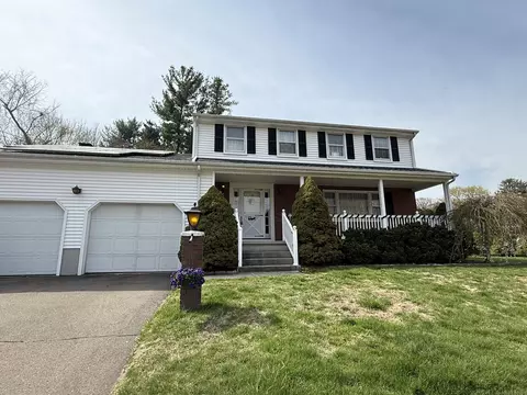 85 Lorelei Cir, Middletown, CT 06457