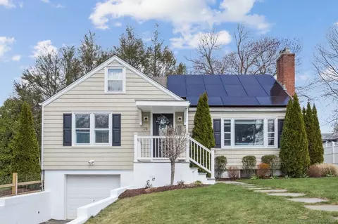 10 Gibson Ave, Trumbull, CT 06611