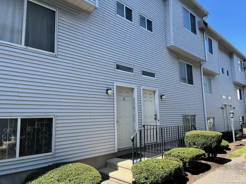 7 Piave St #13, Stamford, CT 06902