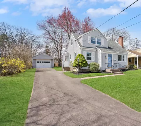 17 Lydall Rd, East Hartford, CT 06118