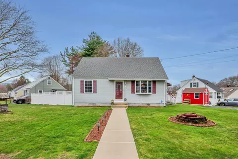 40 Crestwood Ave, Waterbury, CT 06704