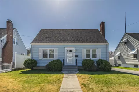 107 Luther St, Bridgeport, CT 06606