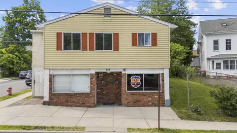 235 Hanover St, Meriden, CT 06451