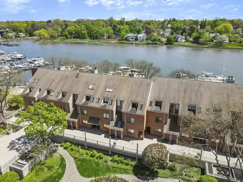15 River Rd #210, Cos Cob, CT 06807