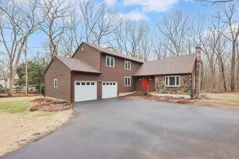 24 Shanda Ln, Tolland, CT 06084