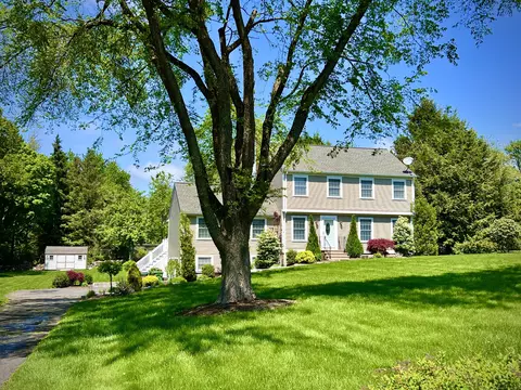 12 Platt Dr, Prospect, CT 06712