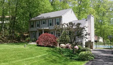 64 Redwood Dr, Bethel, CT 06801