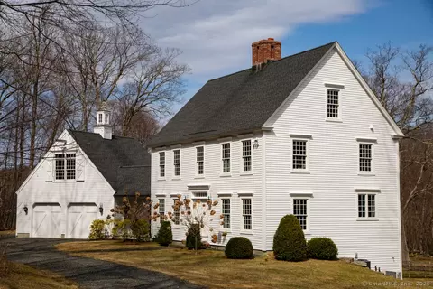22 Oakridge Rd, Kent, CT 06785