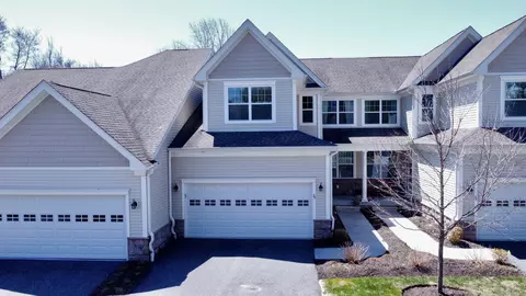 29 Winding Trl #29, Middlebury, CT 06762