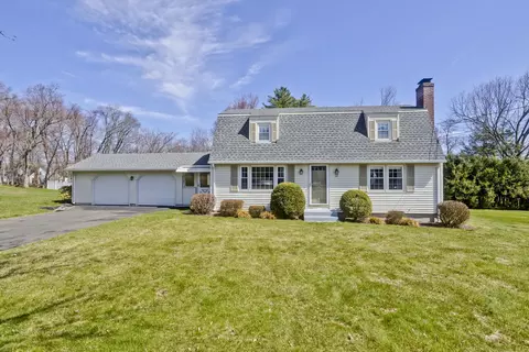 32 Alicia Ter, Windsor Locks, CT 06096