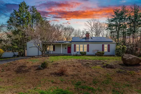 112 Cindy Ln, Berlin, CT 06037
