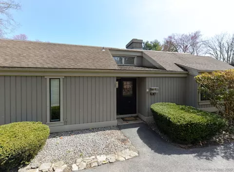 96 Heritage Vlg #A, Southbury, CT 06488