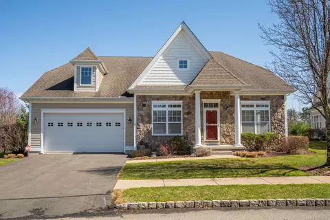 12 Pebble Beach Dr #12, Bloomfield, CT 06002