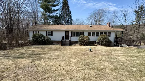 23-25 Waterfall Rd, Ashford, CT 06278
