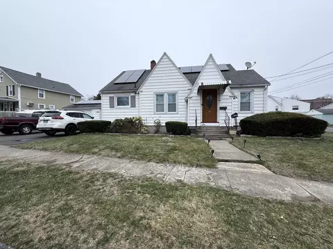 43 Daytona Ave, Milford, CT 06461