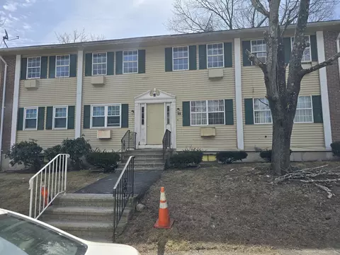 107 Angel Dr #B, Waterbury, CT 06708
