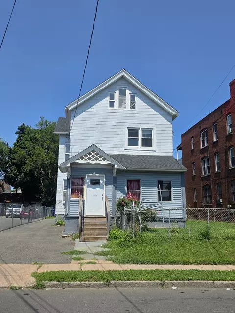 170 Bond St, Hartford, CT 06114