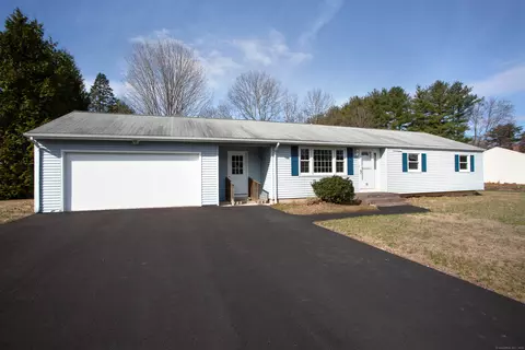 15 Robin Rd, Burlington, CT 06013