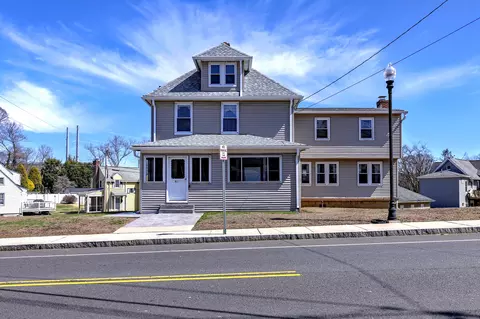 306 Wakelee Ave, Ansonia, CT 06401