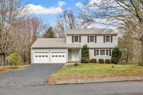 6 Lagana Ln, Shelton, CT 06484