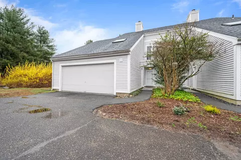3 Woodbury Pl #3, Woodbury, CT 06798