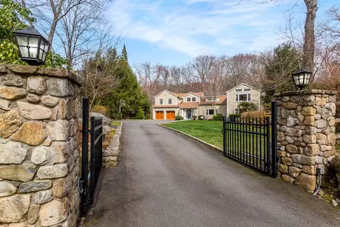 255 Newtown Tpke, Weston, CT 06883