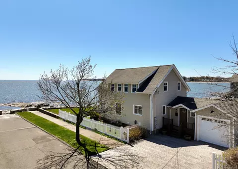 2 Baldwin St, West Haven, CT 06516