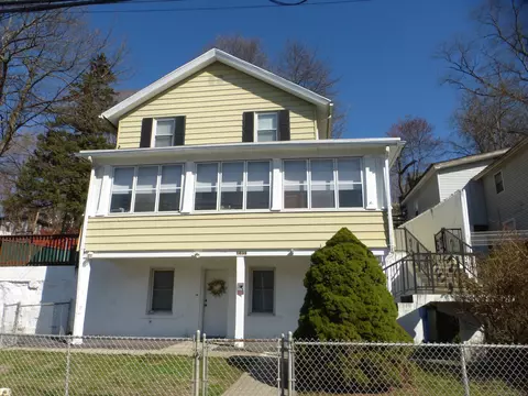 1635 S Main St, Waterbury, CT 06706