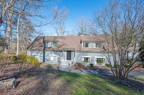 405 Heritage Vlg #B, Southbury, CT 06488