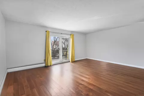 120 Wooster St #Q, New Haven, CT 06511