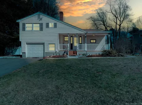 18 Ash Dr, Windsor, CT 06095