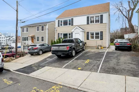 3 Hillhurst St, Stamford, CT 06902