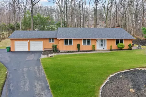 6 Old Musket Rd, Glastonbury, CT 06033