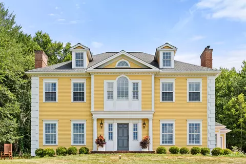 32 Grassy Hill Rd, Roxbury, CT 06783