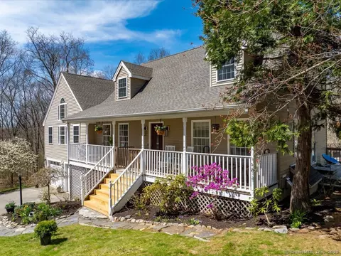 25 Chiou Dr, Griswold, CT 06351