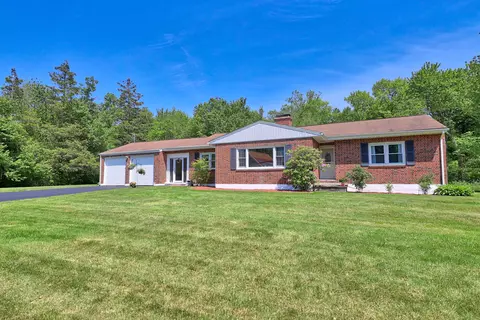 17 Straitsville Rd, Prospect, CT 06712