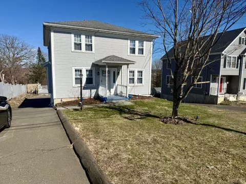 9 Olive St, Danbury, CT 06810