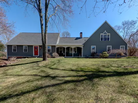 8 Olde Flatbrook Rd, East Hampton, CT 06424