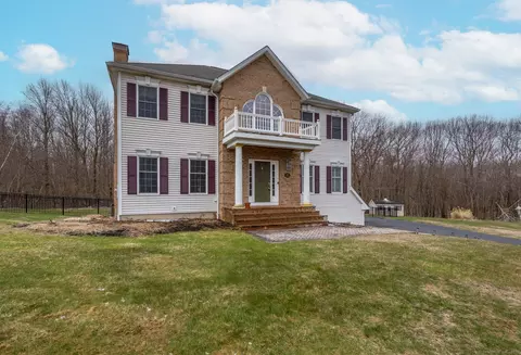 21 Hunters Rdg, Wolcott, CT 06716