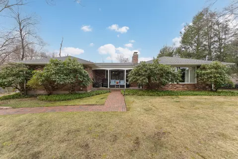1864 Shepard Ave, Hamden, CT 06518