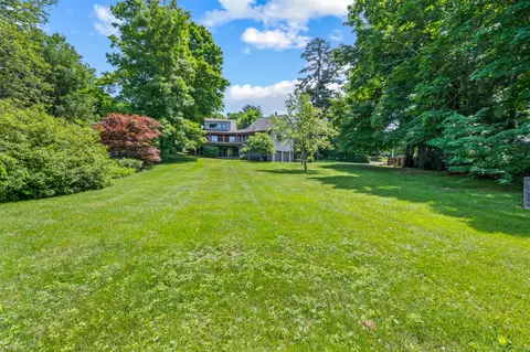 248 Island Trl, Morris, CT 06763